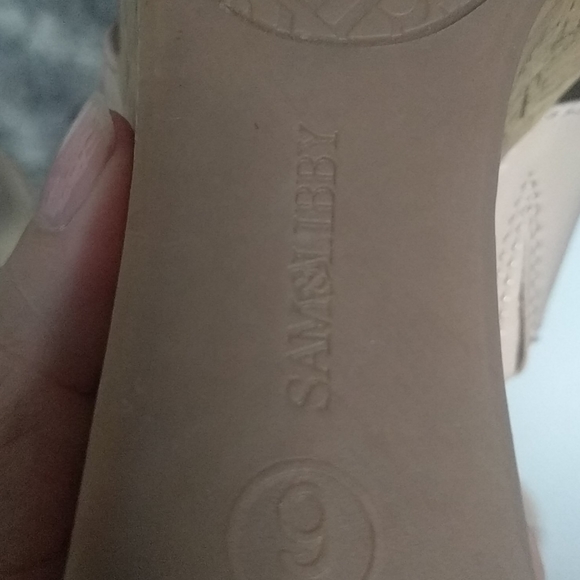 Beautiful sandals by Sam &Libi🍀🌸🌼 - Picture 9 of 12